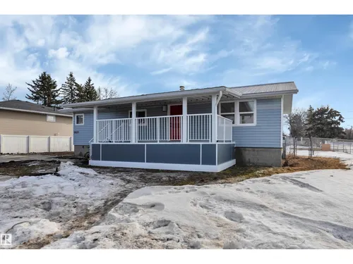 5021 46 AV, Calmar - $365,000