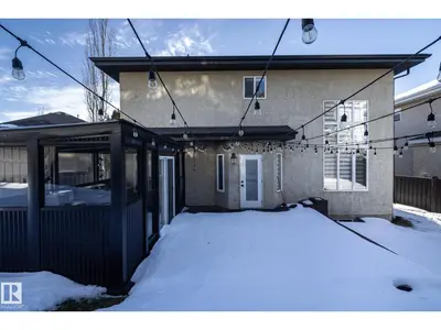 Interior photo 1 of 926 THOMPSON PL NW