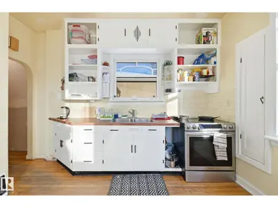 Interior photo 1 of 11515 101 ST NW