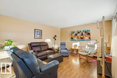 Interior photo 4 of 4704 54 AV