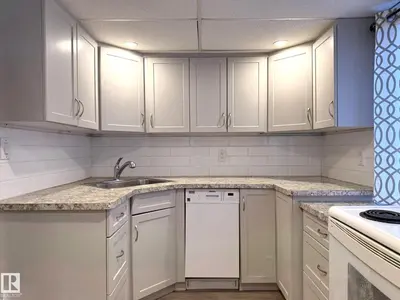 Interior photo 3 of 5007 49 ST