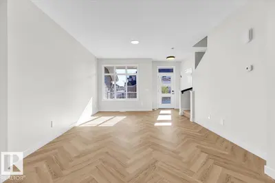 Interior photo 4 of 1316 KESWICK DR SW