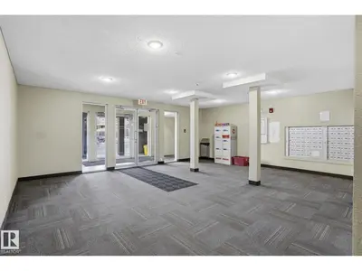 Interior photo 2 of #318 530 WATT BV SW