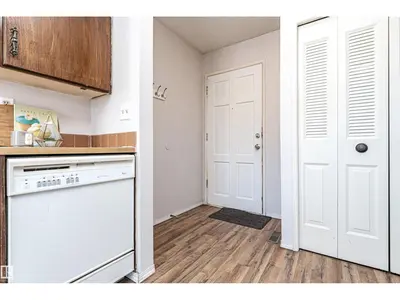 Interior photo 2 of 8660 27 AV NW
