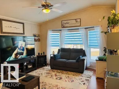 Interior photo 3 of 245 Oak Wood Drive NW NW