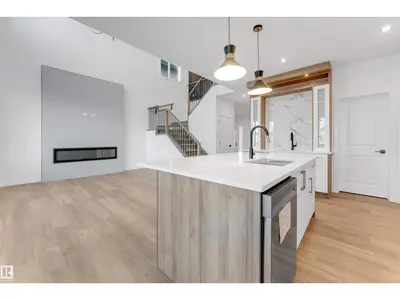 Interior photo 3 of 17 AXELWOOD CR