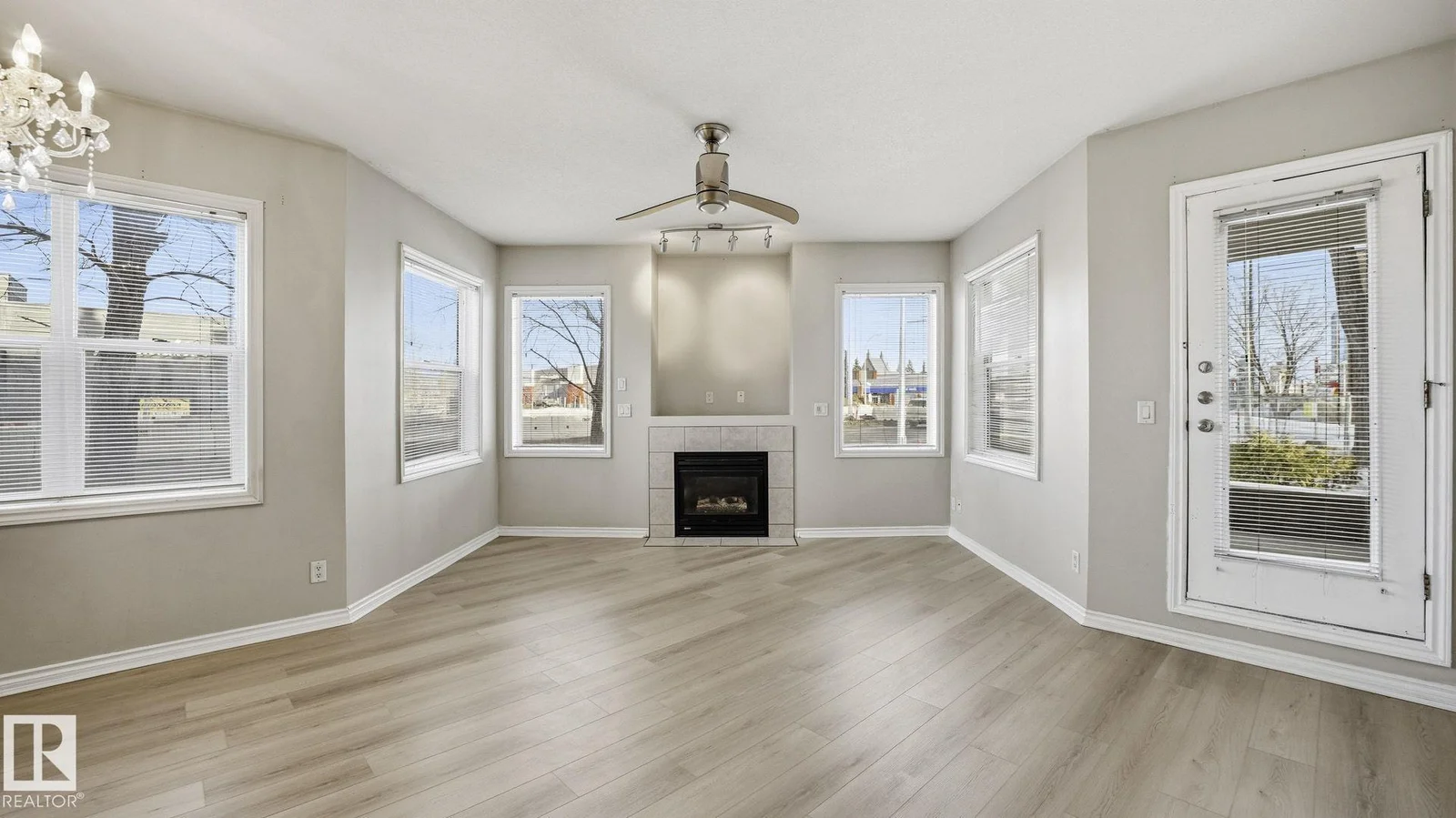 #101 10346 117 ST NW, Edmonton - 3 bedroom Apartment for sale