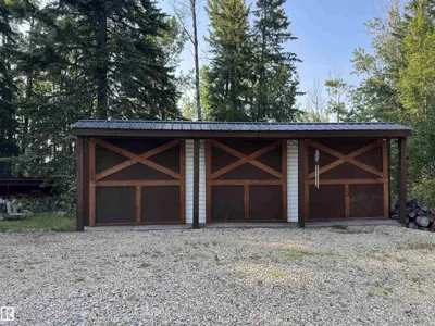 Interior photo 3 of 60330 Rge Rd 40