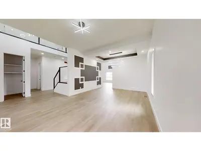 Interior photo 4 of 1707 18 ST NW