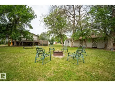 Interior photo 4 of 320 1 AV