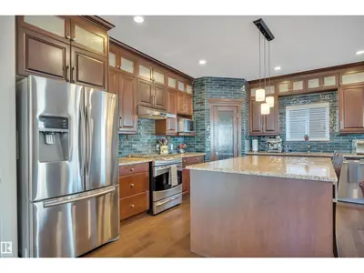 Interior photo 2 of 102 LAKEWOOD CL