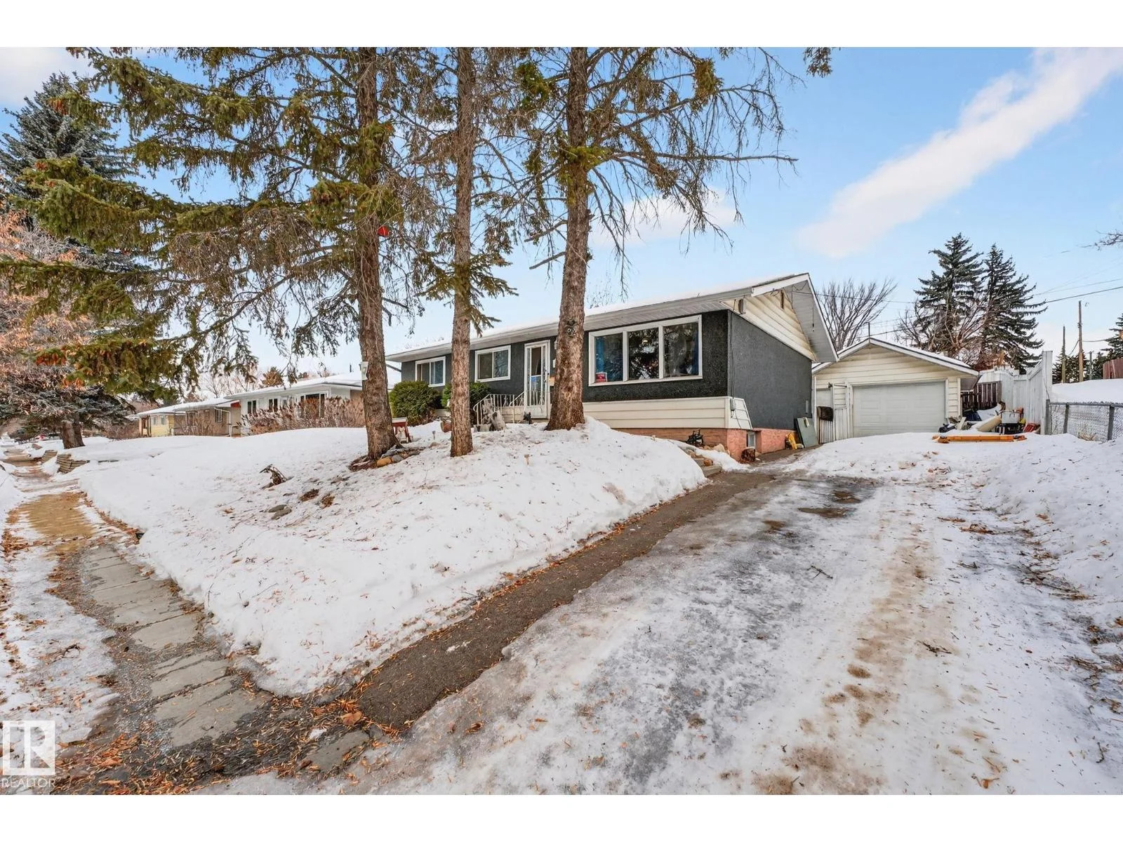 21 SHERIDAN DR, St. Albert - 4 bedroom Detached Single Family for sale
