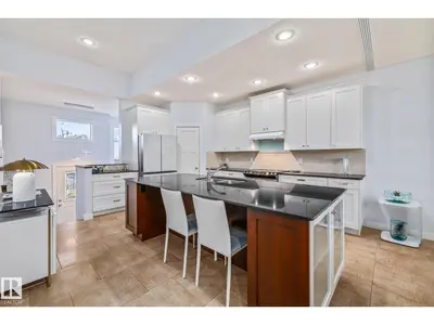 Interior photo 3 of 542 Ridgeland Way