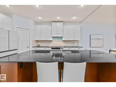 Interior photo 4 of 542 Ridgeland Way