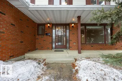 Interior photo 2 of 5 LOYOLA PL