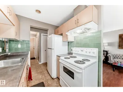 Interior photo 2 of #305 12710 127 ST NW