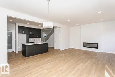 Interior photo 2 of 6275 29 AV SW