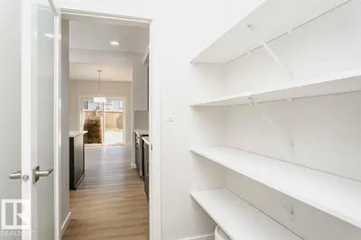 Interior photo 4 of 6275 29 AV SW