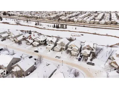 Interior photo 1 of 551 STEWART CR SW