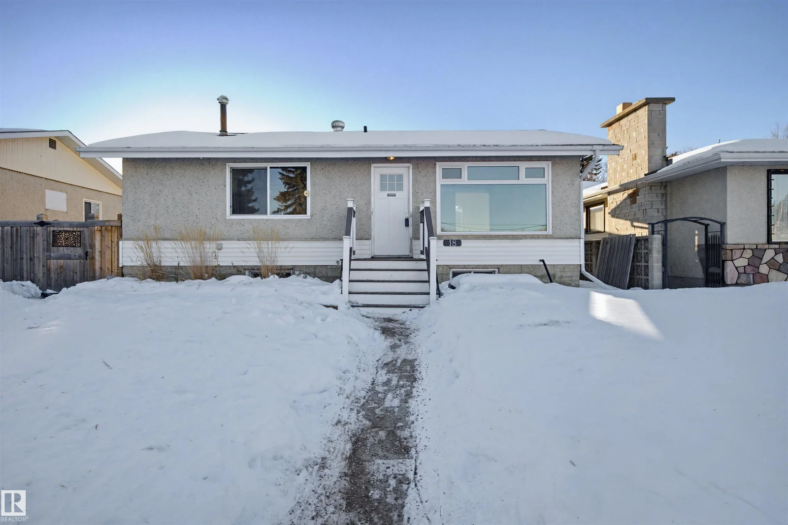 18 MOUNT ROYAL DR, St. Albert - 3 bedroom Detached Single Family for sale