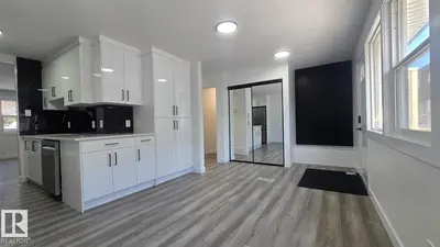 Interior photo 4 of 222 VILLAGE ON THE GREEN GR NW