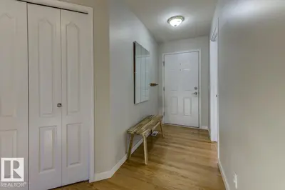 Interior photo 4 of 20 13320 124 ST NW