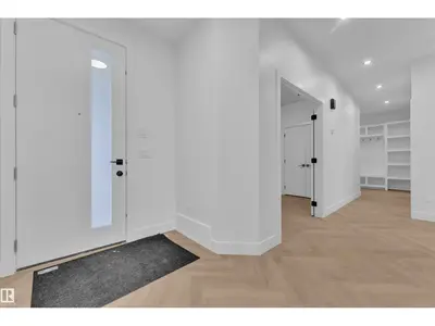 Interior photo 3 of 749 ASTORIA WY