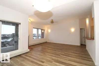 Interior photo 4 of #414 5280 TERWILLEGAR BV NW