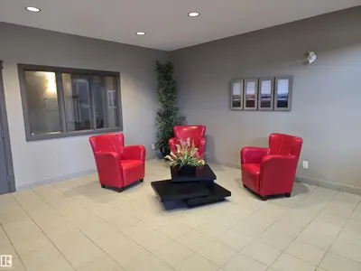 Interior photo 3 of #423 4075 CLOVER BAR RD