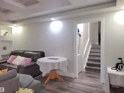 Interior photo 4 of 9131 83 AV NW