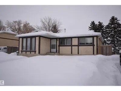 Interior photo 1 of 10703 95 AV