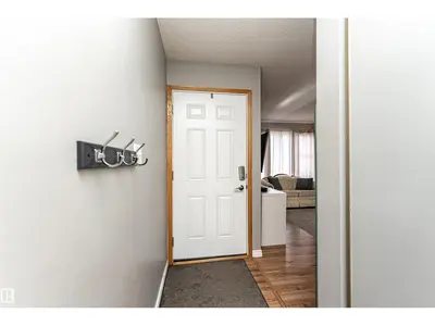 Interior photo 4 of 10703 95 AV