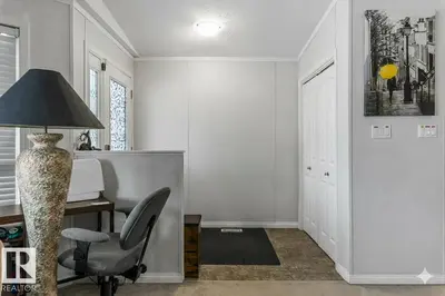 Interior photo 2 of 1011 Aspen DR E