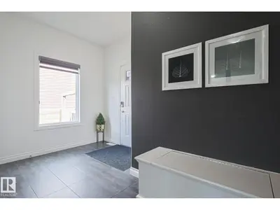 Interior photo 3 of 720 CHARLESWORTH WY SW