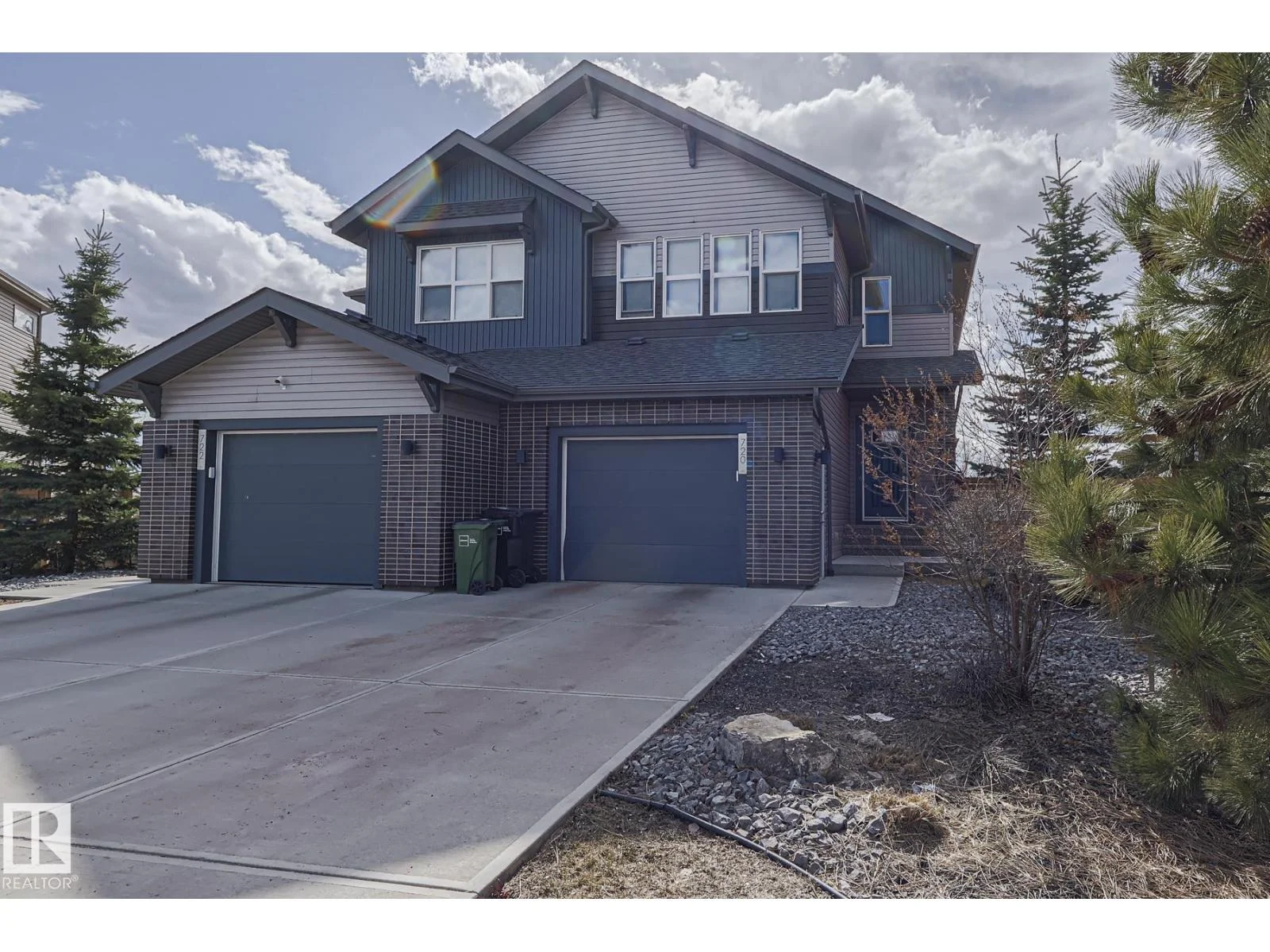 720 CHARLESWORTH WY SW, Edmonton - 3 bedroom Duplex for sale