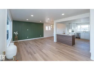 Interior photo 4 of 6807 98A AV NW