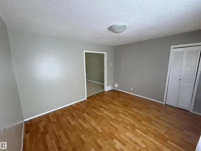 Interior photo 2 of 4725 44 AV