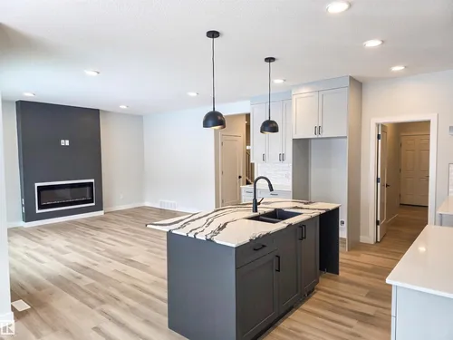 219 RAVINE DR, Devon - $649,444