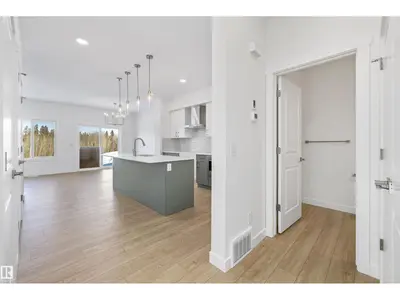 Interior photo 2 of 4184 KINGLET DR NW