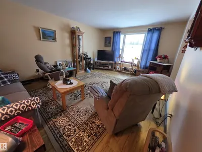 Interior photo 1 of 4904 54 AV