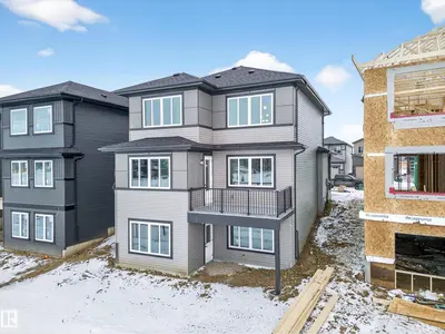 Interior photo 1 of 211 Crystal Creek Drive NW