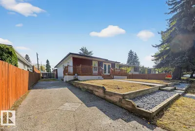 Interior photo 3 of 12919 113A ST NW