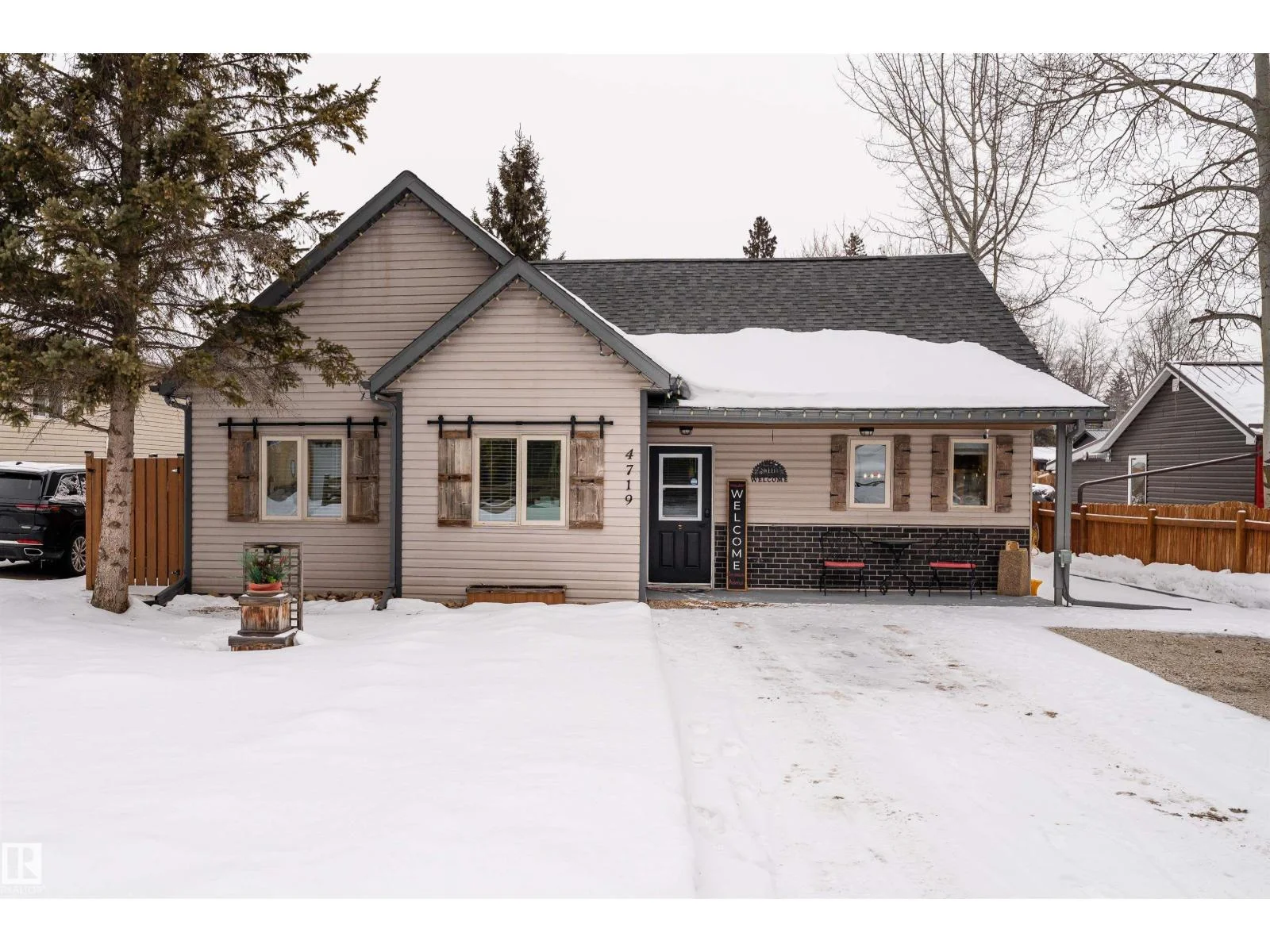 4719 52A ST, Rural Lac Ste. Anne County - 3 bedroom Detached Single Family for sale