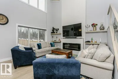 Interior photo 4 of 37 BRUNSWYCK CR