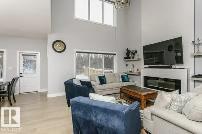 Interior photo 2 of 37 BRUNSWYCK CR