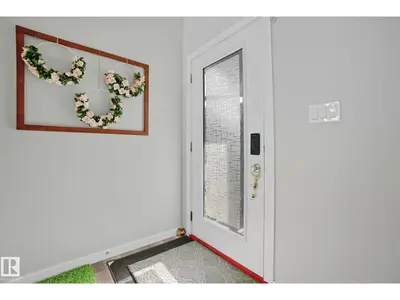 Interior photo 3 of 2039 WONNACOTT WY SW