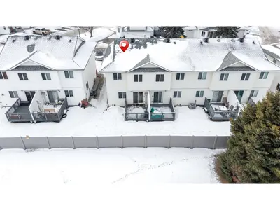 Interior photo 4 of #5 1033 YOUVILLE DR W NW