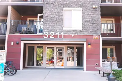 Interior photo 1 of #313 3211 James Mowatt TR SW