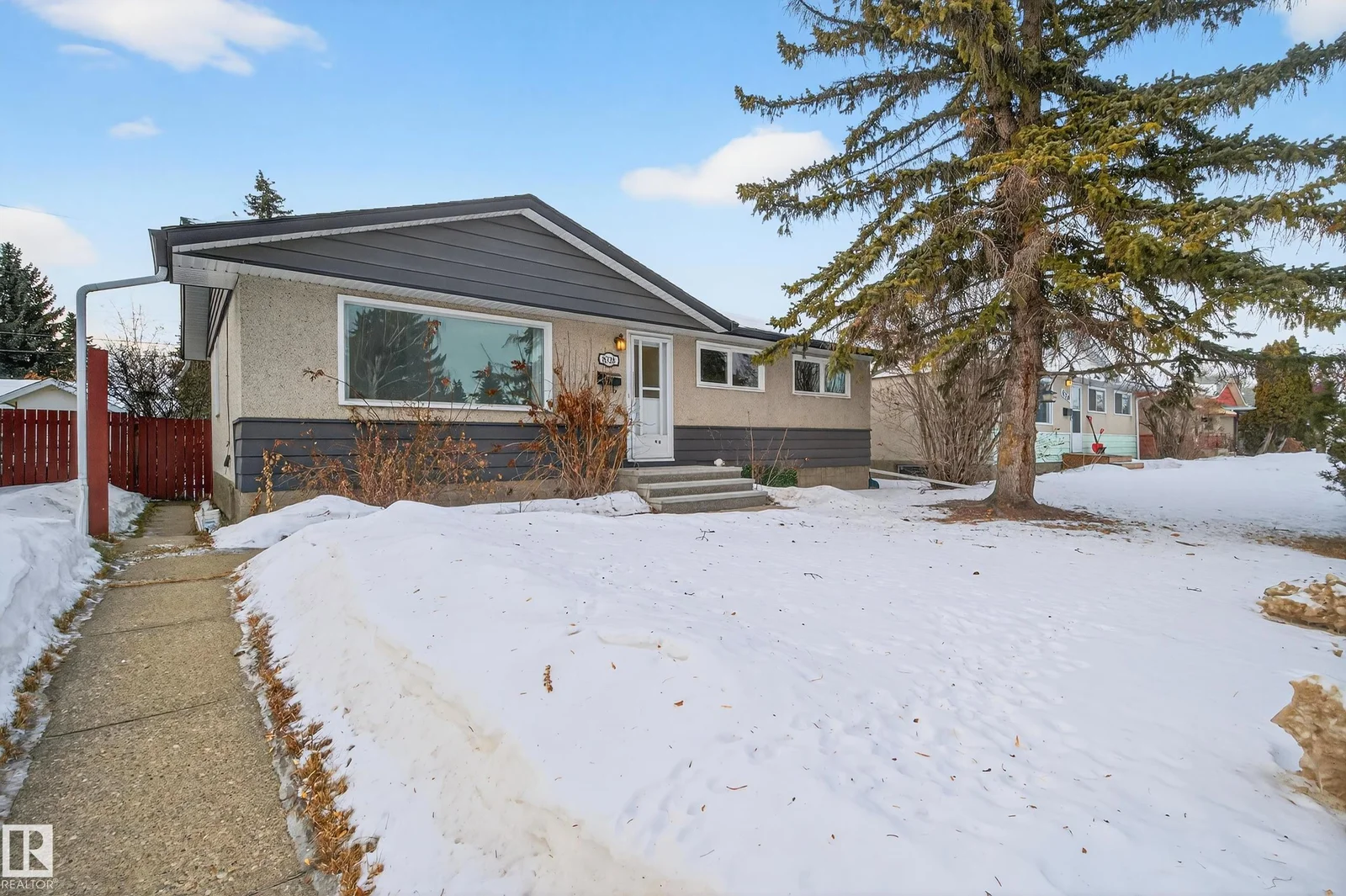 8328 164 ST NW, Edmonton - 6 bedroom Detached Single Family for sale