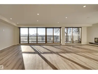 Interior photo 4 of #1 11960 100 AV NW